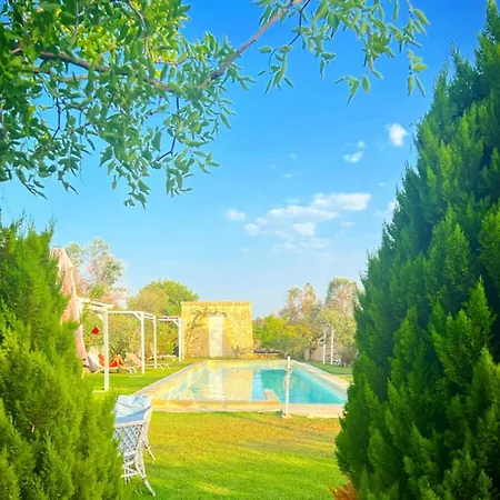 Country house Masseria Vittoria *
