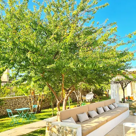 Masseria Vittoria Country house Acaya